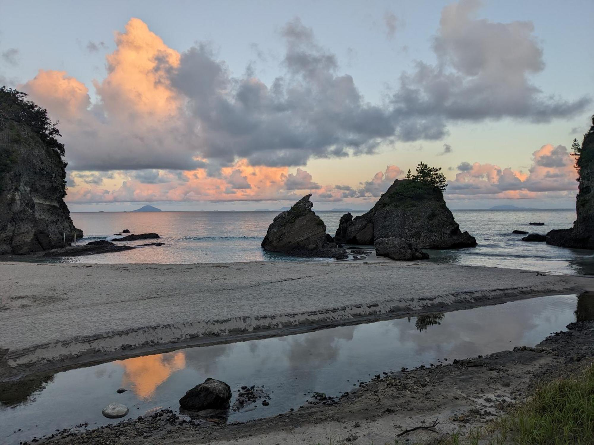 The Surf Lodge White Beach Shimoda  Exterior foto